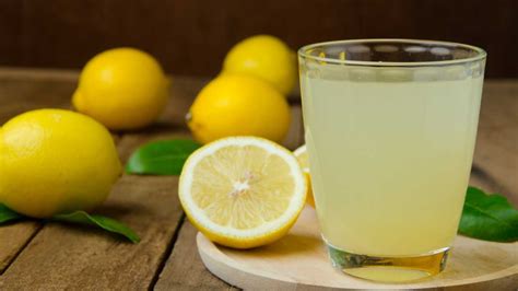 como fazer suco de limão